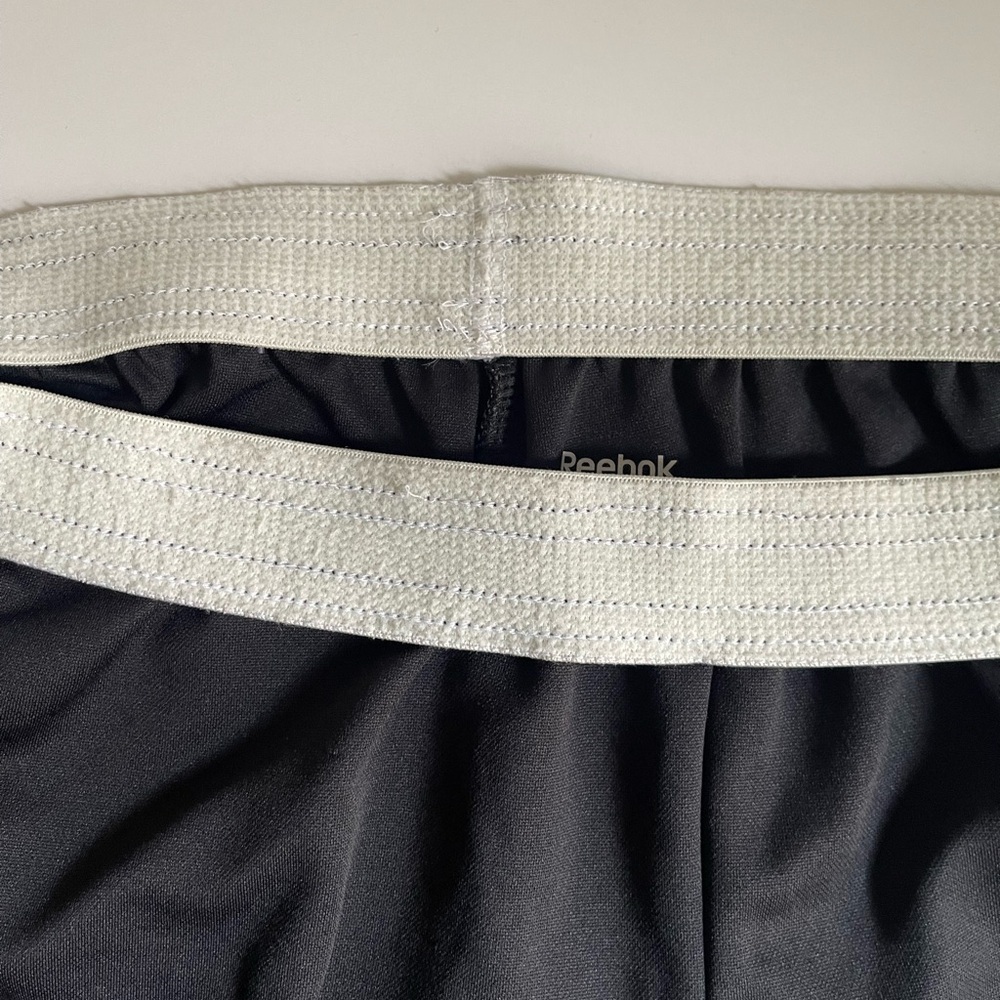 REEBOK Men's Black Athletic Shorts - Picture 9 of 10